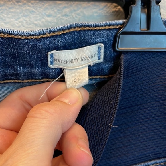 Madewell The Maternity Skinny Distressed Jeans Size 31 - Picture 6 of 10